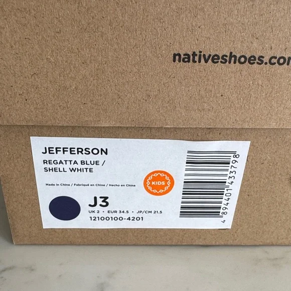 Native Jefferson Shoes BNWT - Picture 2 of 3